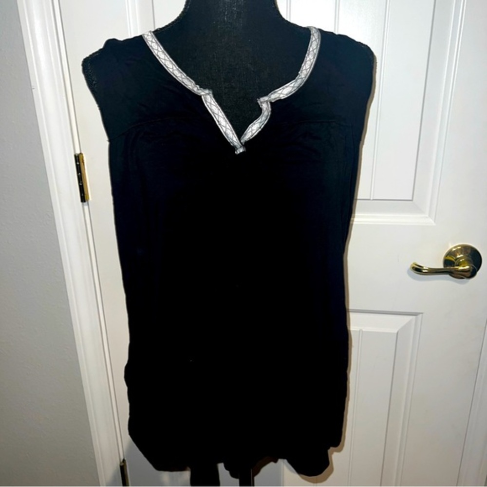 Old Navy Tank -Size XLarge - Picture 1 of 3